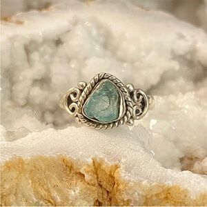 Light Blue Neon Apatite Sterling Silver Ring 925 Size 8